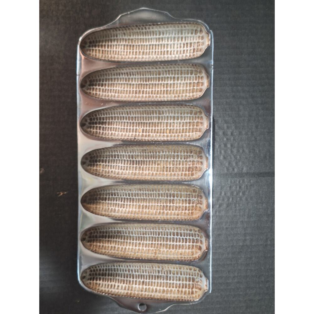 Griswold No 283 Crispy Corn Stick Pan Erie PA USA Cast Iron 7 Ear Cornbread Mold